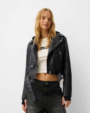 Bershka – e bikerjacke aus kunstleder - Schwarz