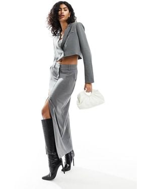 Pretty Lavish Cropped Tailored Blazer - Grey