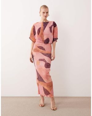 Never Fully Dressed Tilly Off Shoulder Plisse Maxi Dress - Pink