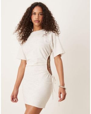 ASOS Robe mi-longue avec découpe sur le côté aspect lin - taupe - Blanc