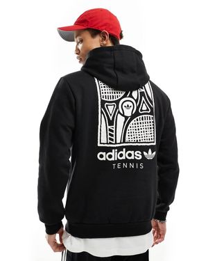 adidas Originals Felpa Nera Con Cappuccio E Stampa A Tema Tennis Sul Retro - Grigio
