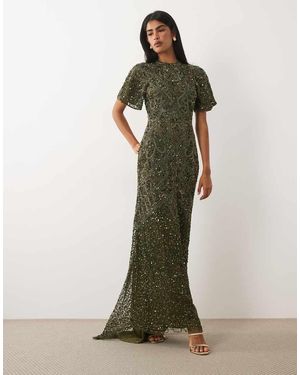 Beauut Vestido Largo Con Cuello Alto, Abertura En La Espalda Y Diseño Con Abalorios - Verde