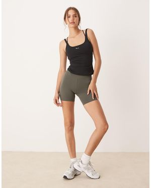 Tala Pantalones Cortos Verde Oliva Oscuro Cruzados De Talle Alto Dayflex - Neutro