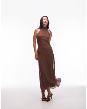 ASOS Robe longue en mousseline à col montant - chocolat - Marron