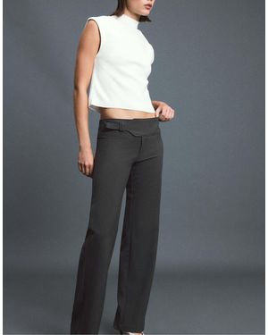 Stradivarius Hose mit geradem schnitt und schnallendetail - Grau