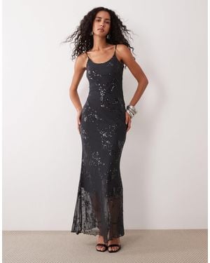 Pieces Maxikleid aus mesh mit verzierungen - Grau