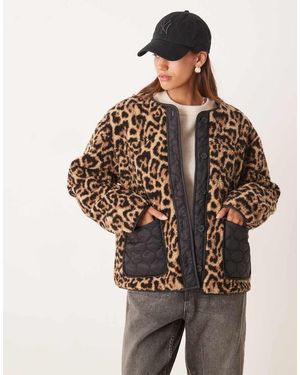 ASOS Leopard Borg Fleece Jacket With Quilted Nylon Detail - Natural