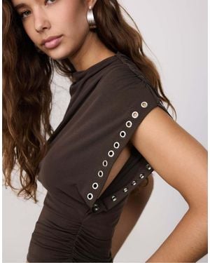 Stradivarius Asymmetric Stud-detail Sleeveless Top - Black