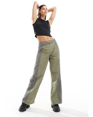 Basic Pleasure Mode Hook And Eye Panelled Cargo Trousers - Natural