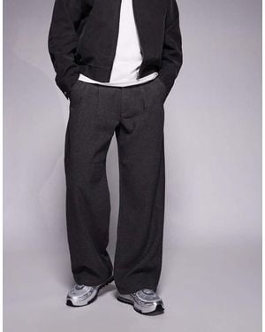 Prohibited Pantalones Carbón Con Pinzas Dobles Club De - Negro