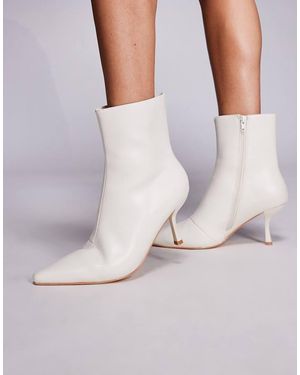 Public Desire Botines Blancos De Tacón Con Puntera Fina Beverly De