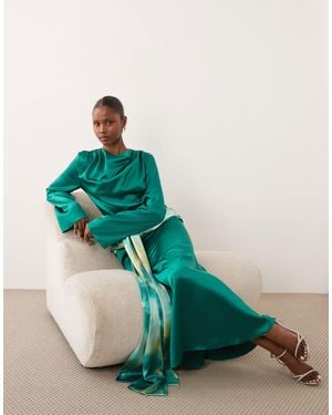 DASKA Robe longue drapée en satin avec liens contrastants - Vert