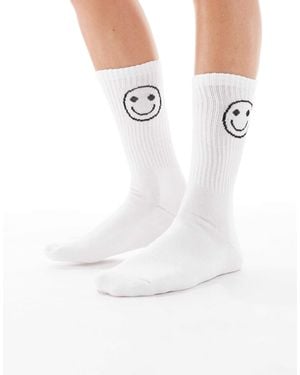 Vero Moda Sporty Ribbed Socks With Smile Motif - White