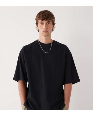Collusion Camiseta Negra De Corte Skater Extragrande De - Negro