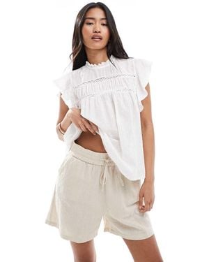 ONLY Tie Front Textured Linen Look Shorts Co-ord - White