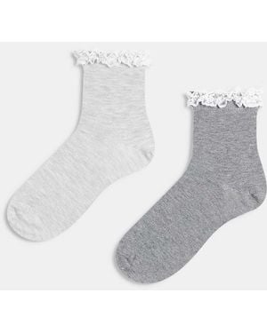 ASOS 2 Pack Lace Frill Top Ankle Socks - White