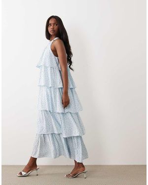 Y.A.S Vestido Largo Azul Claro Escalonado Y Voluminoso Con Estampado De Lunares - Blanco
