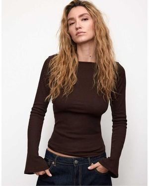 Stradivarius Basic Bell Sleeve T-Shirt - Brown