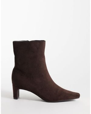 SEQWL Woody stiefeletten aus kunstwildleder mit kitten-heel und spitzer zehenpartie - Braun