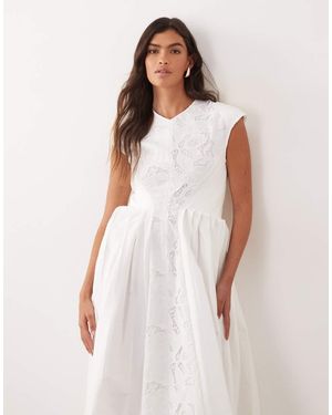 ARRANGE Embroidered Cinched Waist Pleated Maxi Dress - White