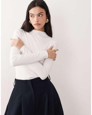 Nobody's Child Ribbed Grown On Neck Long Sleeved Top - White