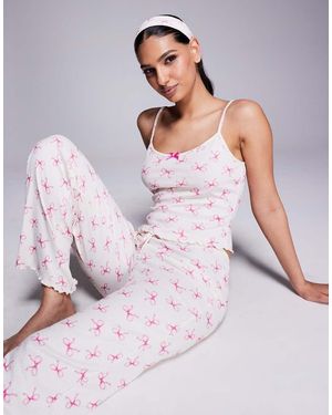 River Island Conjunto De Estar Por Casa Con Estampado De Lazos De -Blanco - Multicolor
