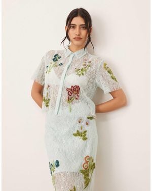 ARRANGE Botanical Floral Embellished Lace Crop Shirt - Natural