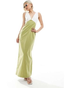 4th & Reckless Linen Look Contrast Plunge Neck Maxi Dress - Green