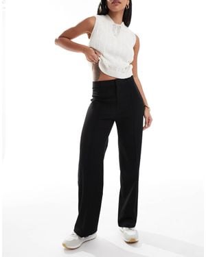 Pull&Bear Pantalon coupe ajustée droite avec surpiqûres à l'avant - Noir