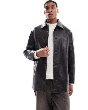 Bershka – lang geschnittene jacke aus kunstleder - Schwarz