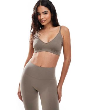Vero Moda Sujetador Marrón Topo Sin Costuras Con Escote De Pico De (Parte De Un Conjunto)