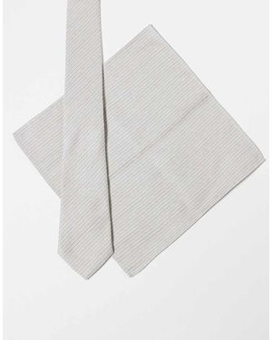 ASOS Set De Corbata Y Pañuelo De Bolsillo Con Acabado Texturizado De -Neutro - Blanco