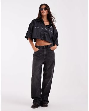 Nike Fc Woven Cropped Graphic Shirt - Black