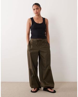 ASOS Asos design petite – fallschirmhose - Mehrfarbig