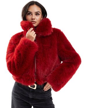 ASOS – kurz geschnittene bomberjacke aus kunstpelz - Rot