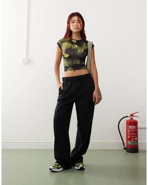 Collusion Relaxed Straight Leg jogger - White