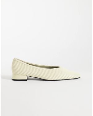 ASOS Lemonade Chisel Toe Ruched Ballets - Natural