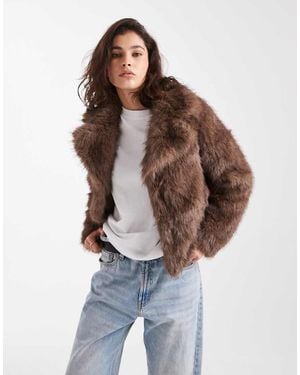 New Look Cropped Faux Fur Jacket - Brown