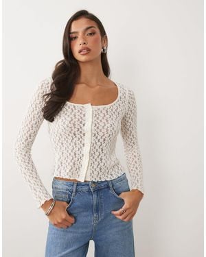 Nobody's Child Scoop Neck Long Sleeve Lace Top - White