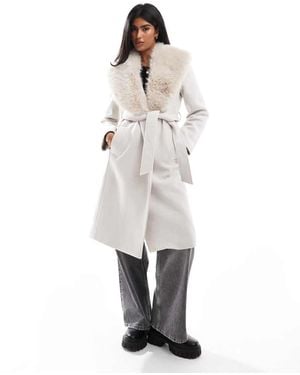 Stradivarius Longline Coat With Faux Fur Collar Detail - White
