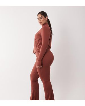 4505 Leggings Para Yoga De Corte Slim Acampanado Y Talle Alto De Tejido Suave Icon De Curve - Rojo