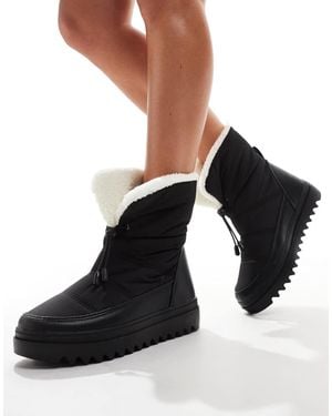 South Beach Padded Mini Boot With toggle - Black