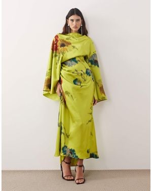 ARRANGE – hochgeschlossenes, langärmliges maxikleid aus satin mit verschwommenem blumenmuster - Gelb