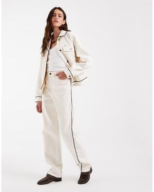 Wrangler Vaqueros Barrel De Denim En Blanco Roto