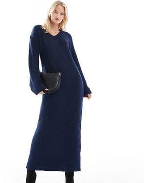 4th + Reckless Tall Wool Mix Fluffy Knit V Neck Maxi Jumper Dress - Blue