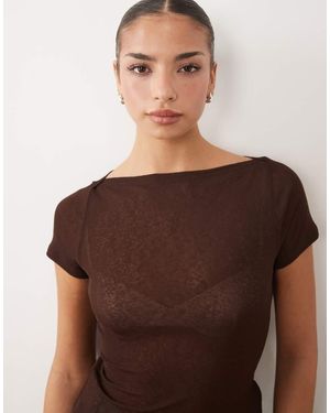 ASOS Top Van Getextureerde Mesh Met Korte Mouwen Mouwen En Rechte Hals - Bruin