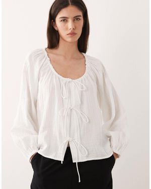Nobody's Child Lumen Cheesecloth Scoop Neck Balloon Sleeve Bow Detail Top - White