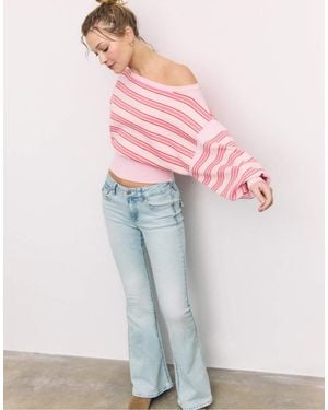 Stradivarius Maglione Lavorato A Coste Con Fondo Asimmetrico Pastello - Rosa