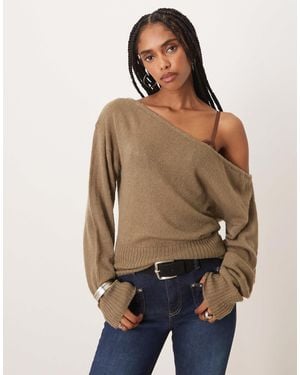 Motel Suena Asymmetric Knit Sweater - Natural