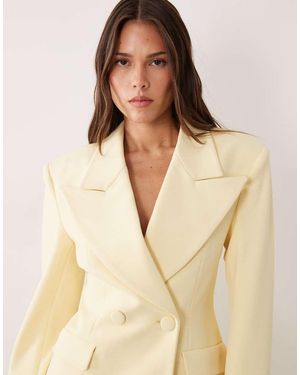 Wanderdoll Americana Amarillo Con Solapas Extragrandes Y Cintura Entallada Charlotte Exclusivo De - Neutro